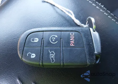 2015 Jeep Grand Cherokee High Altitude из США, поврежденный, VIN 1C4RJFCG4FC190313